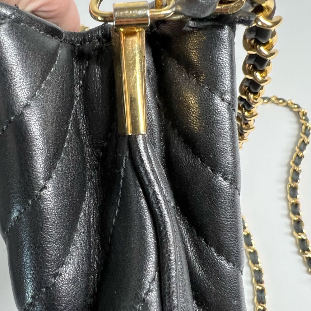 Crossbody bag black/ gold magnetic fastening chains - Picture 16 of 16
